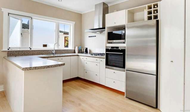 1 Admiral Beatty Avenue Mount Roskill_2