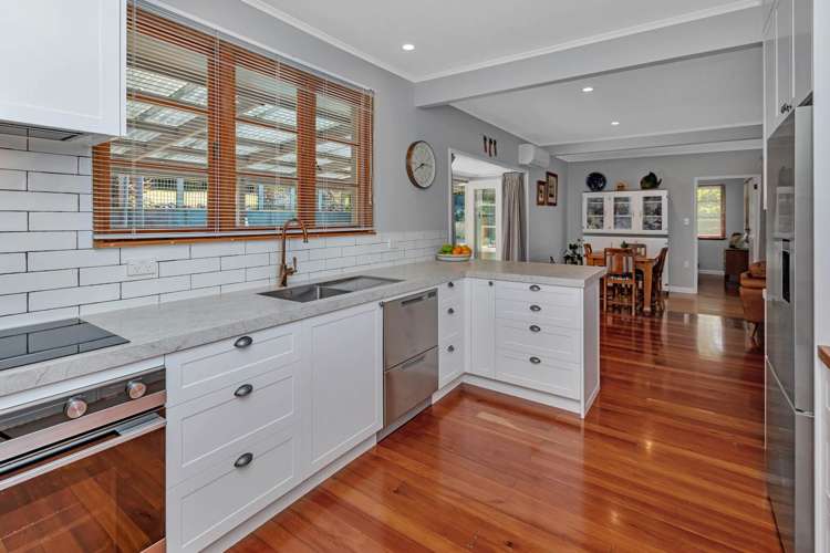 51 Russell Road Kensington_13