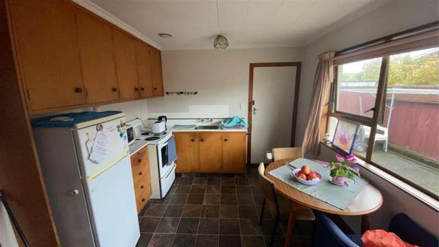 A/12 Exeter Street 10816_3