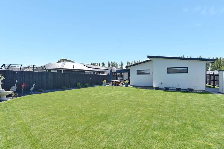 16 McQuillan Avenue Woodend_34