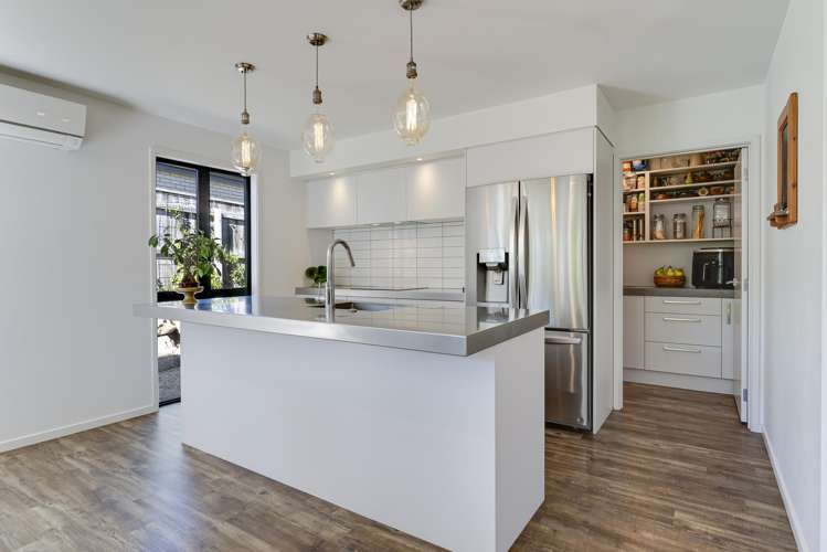 23 Pine Crest Drive Richmond_3