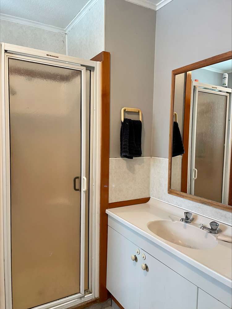 5 Tweedy Street Marchwiel_5