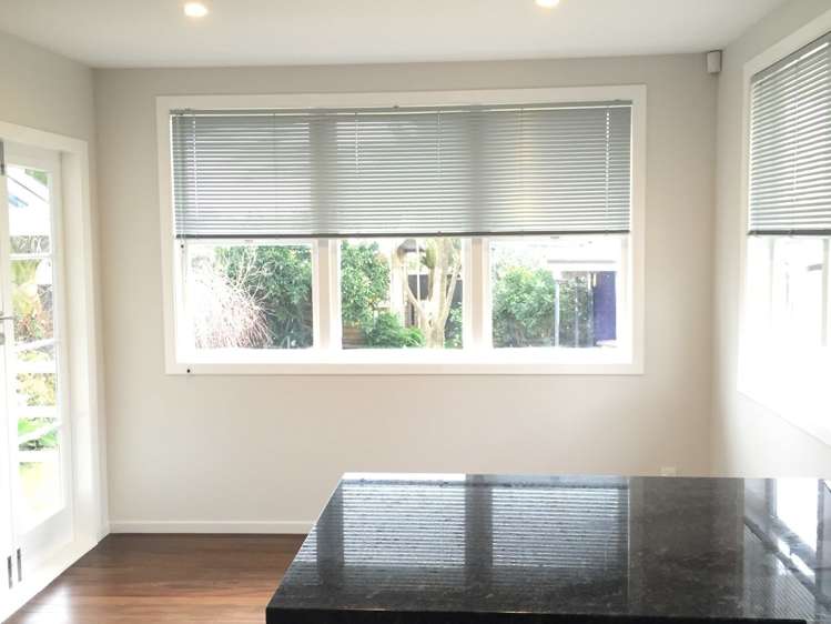 76 Gloria Avenue Te Atatu Peninsula_5