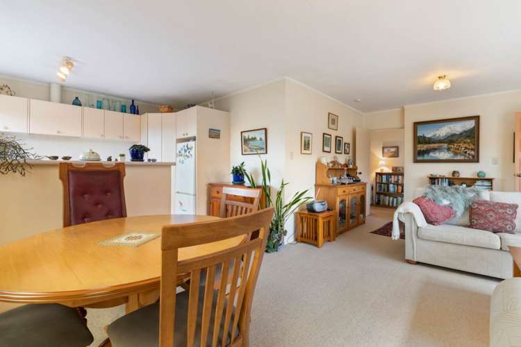 1/32 Scarlock Avenue Browns Bay_10