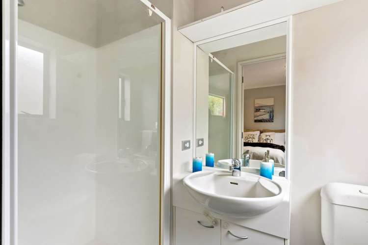 31 Saralee Drive Manurewa_14