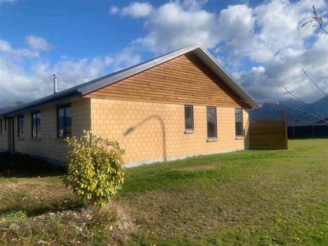 15 Takitimu Avenue Te Anau_4