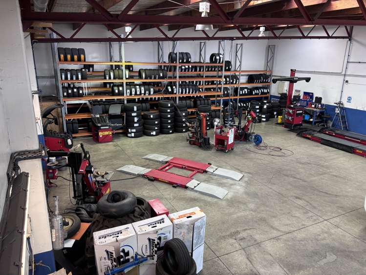 42 Hewletts Road Mt Maunganui_1