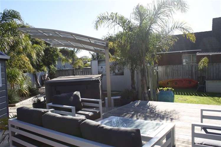 1235 Hikuai Settlement Road Pauanui_23