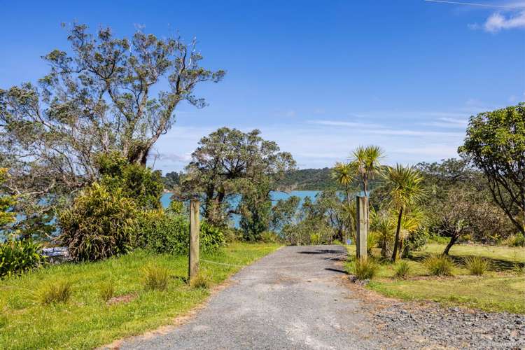 11 Young Street Mahurangi East_1