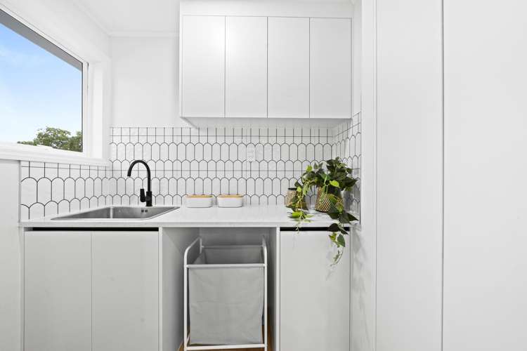 17 Desmond Place Otara_19