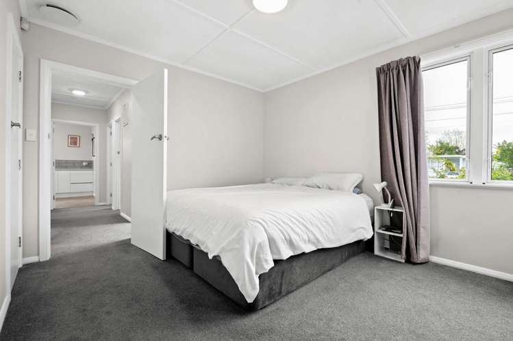 20 Pinfold Avenue Hamilton East_14