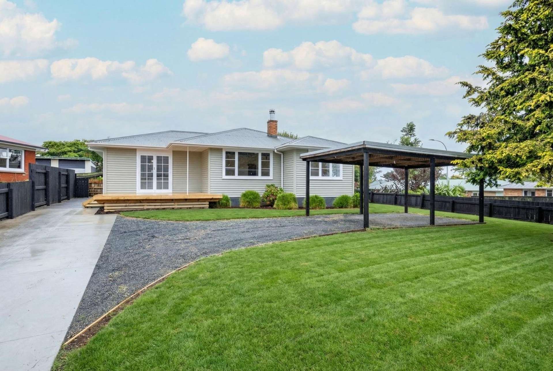 1054 Te Rahu Road 11385_0