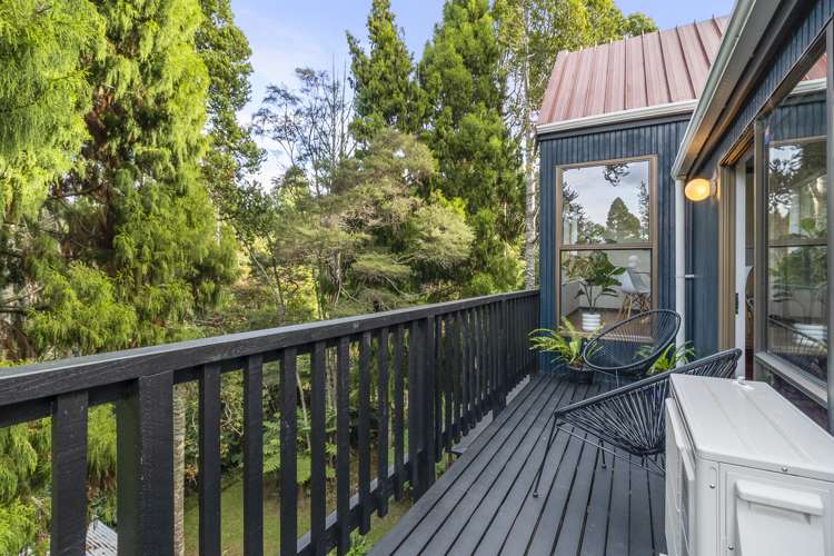 196 Godley Road Titirangi_14