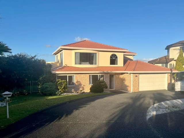Large Family Home with Gorgeous Views