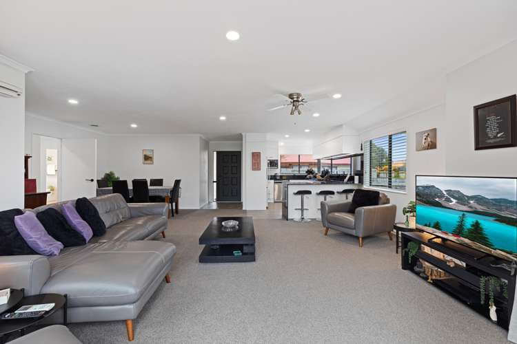 5 Lamia Grove Papamoa_9