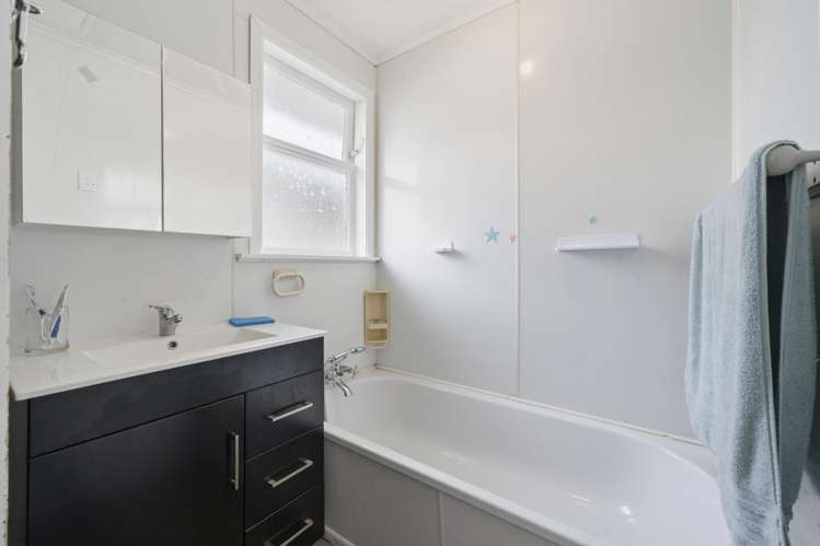 47 Hamstead Street Wainuiomata_13