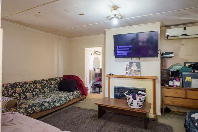 805 Wavell Place Akina_2