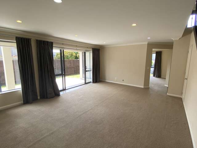 41 Coachman Drive Flat Bush_4
