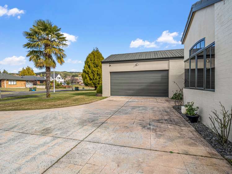 6 Mccahon Drive Pukehangi_33