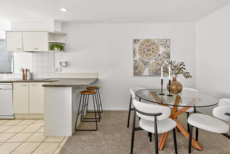 6 Nier Place East Tamaki Heights_5