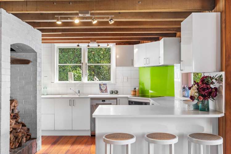 83 Anawhata Road Anawhata_9