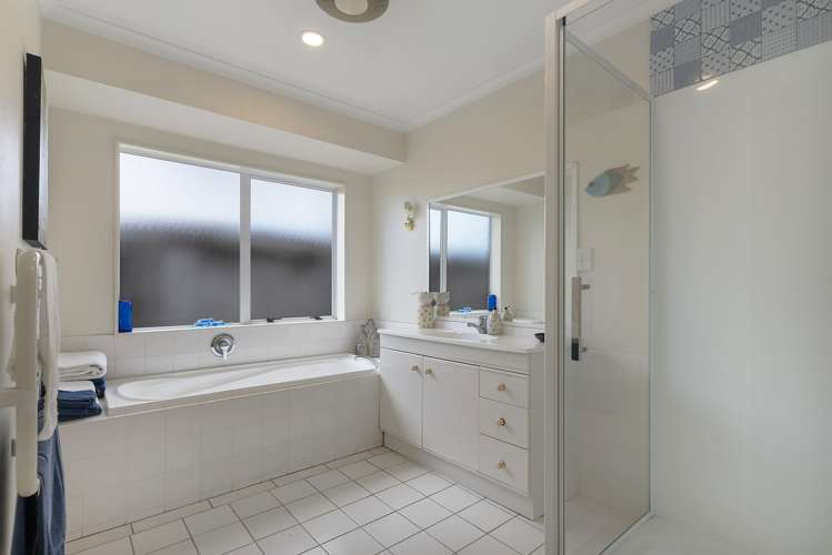 56 Nicholas Road Somerville_13