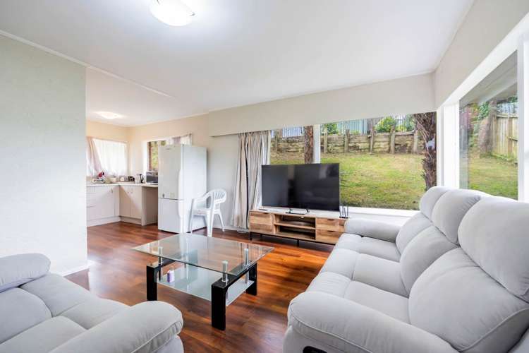 59B Ayton Drive Totara Vale_4