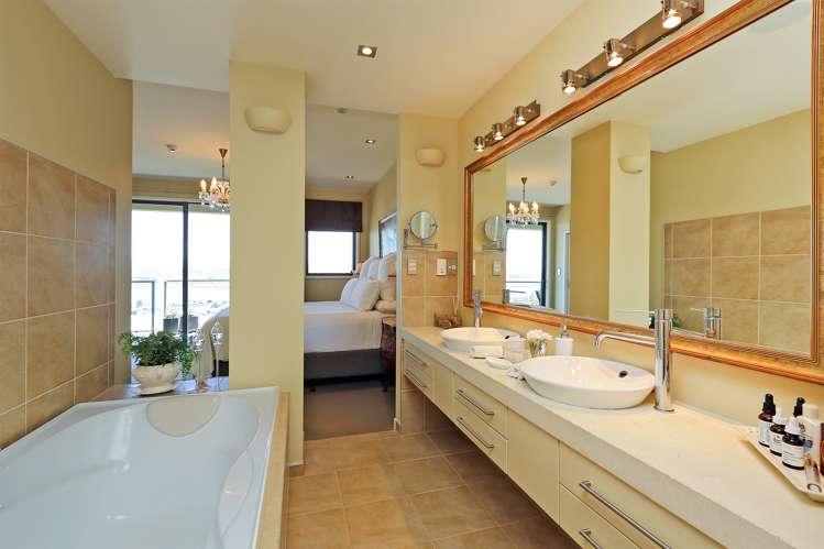 1/22 Hospital Terrace Hospital Hill_16