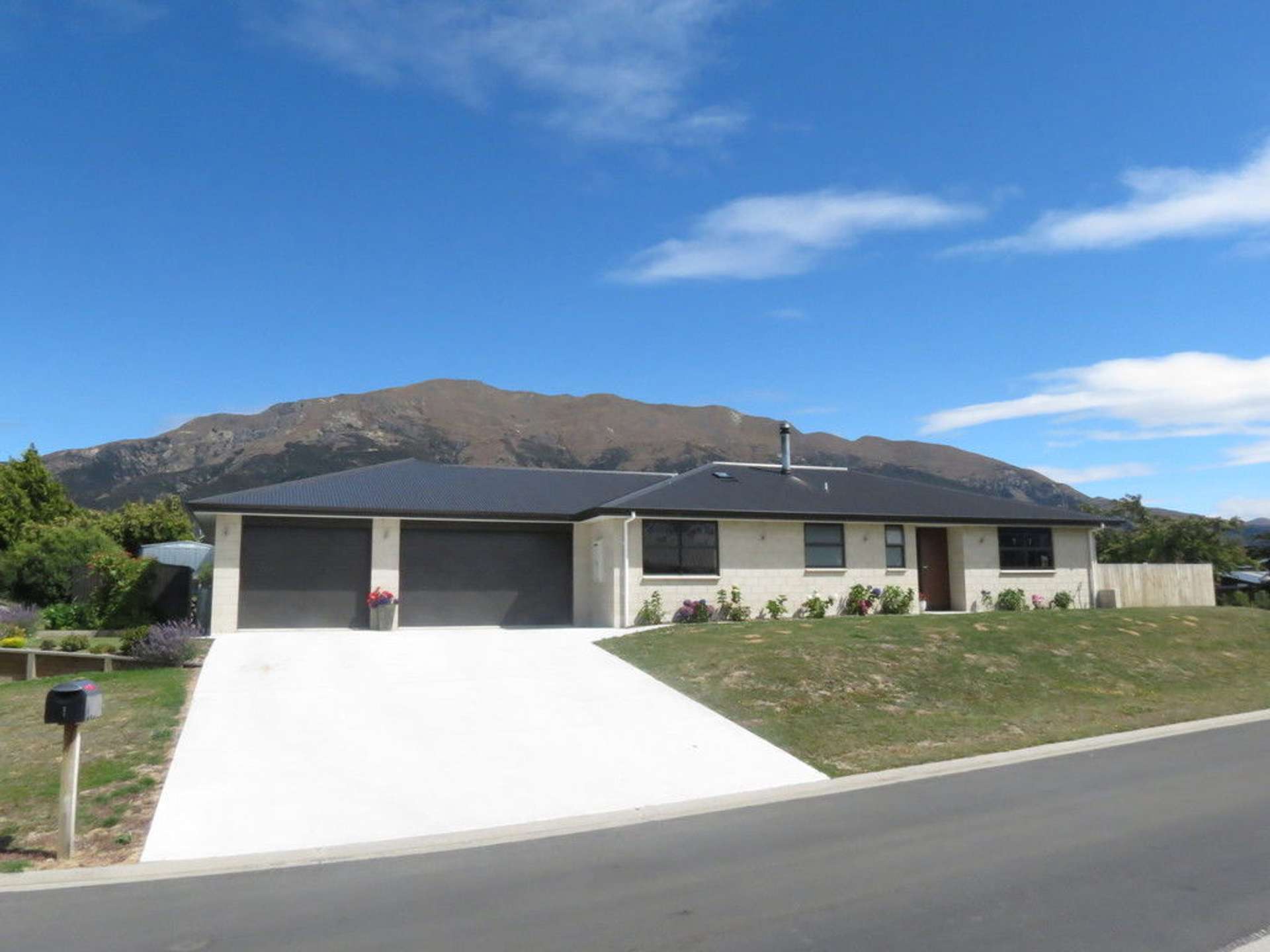 25 Nichol Street Lake Hawea_0