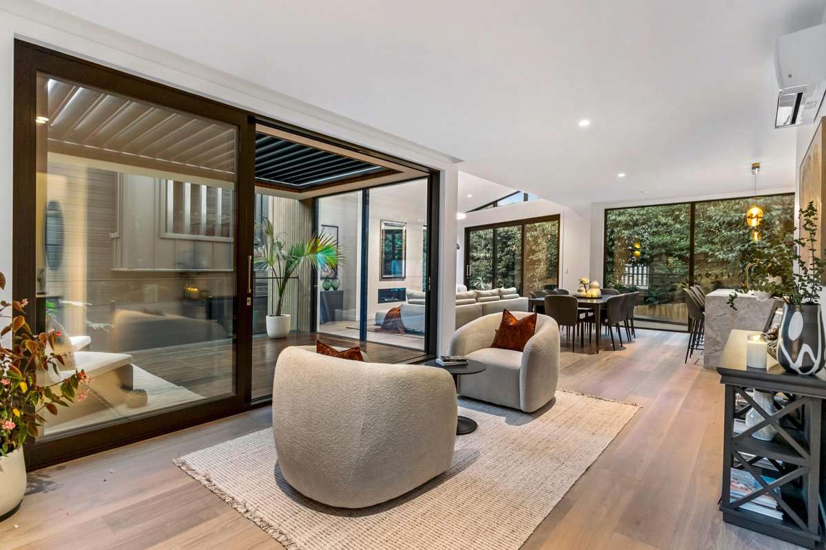 2/8 Westwood Terrace_0