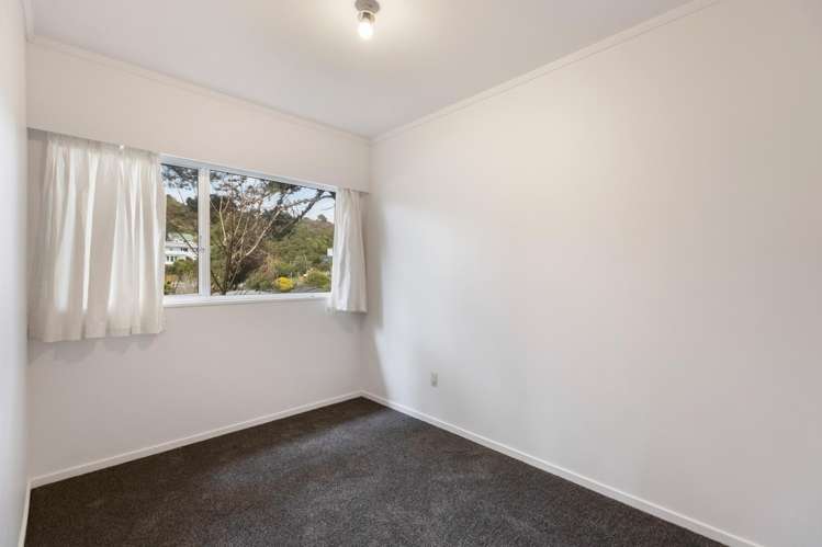 14 Glen Alton Avenue Paparangi_9