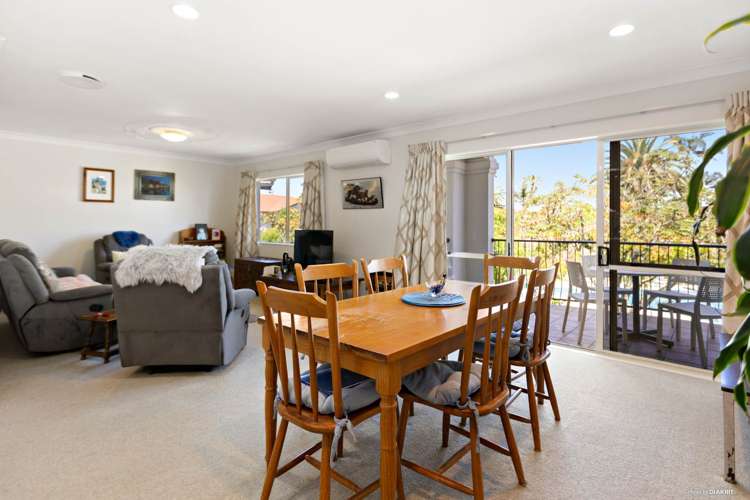 20/111 Santa Monica Drive_3