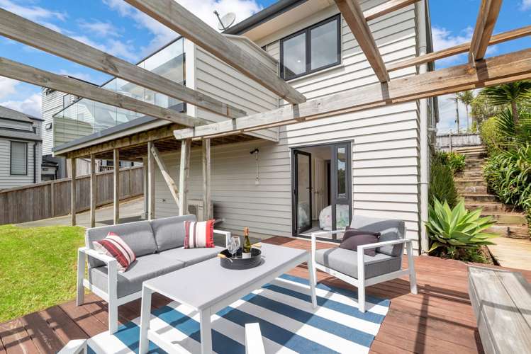 67A Sunrise Avenue Murrays Bay_18