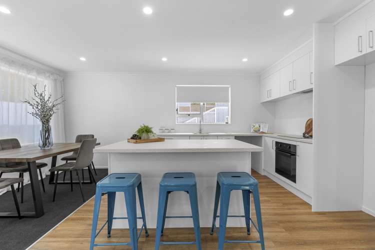 10 Waterloo Place Westown_3