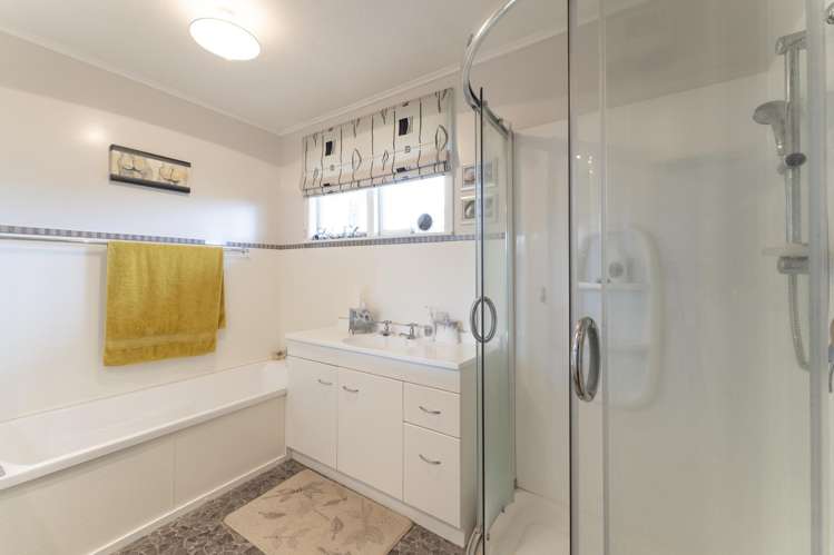 25 Featherstone Avenue Kairaki Beach_10