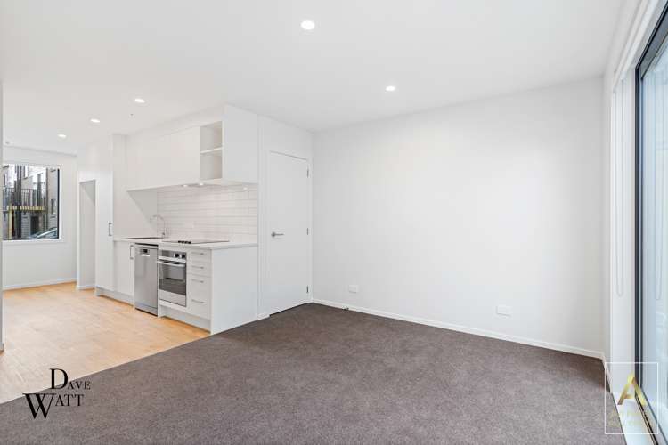 4/3234 Great North Road New Lynn_5