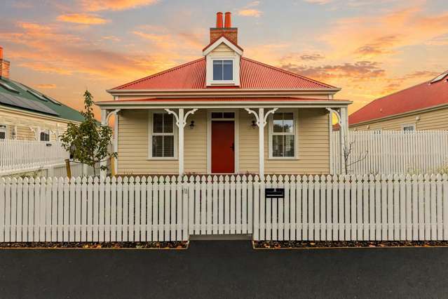 Stand alone, Storybook Cottage