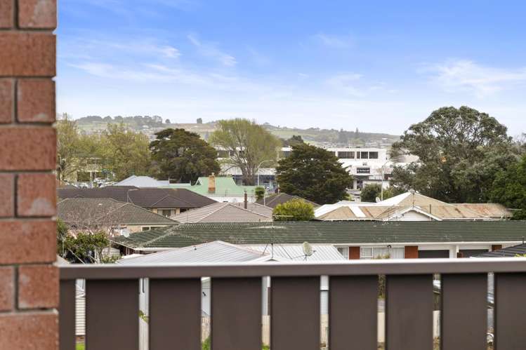 206/102 Edinburgh Street Pukekohe_5