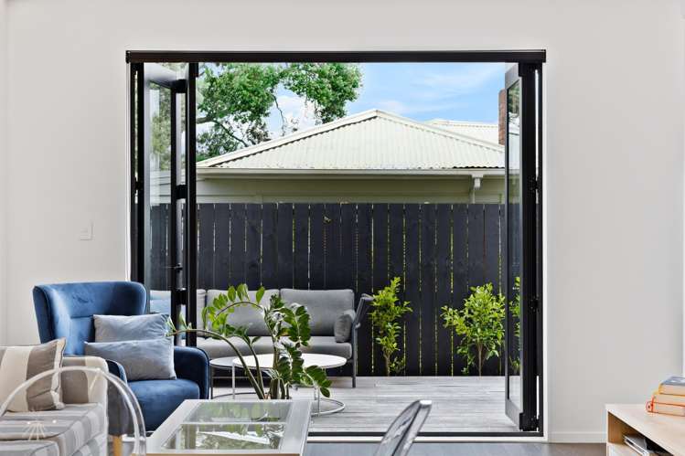 18B St Michaels Avenue Point Chevalier_12