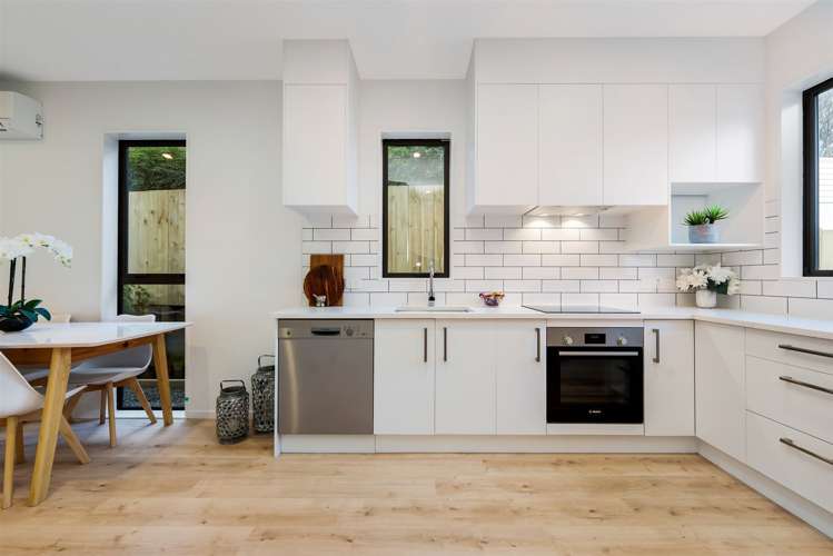 8/22 Takapu Street Henderson_7