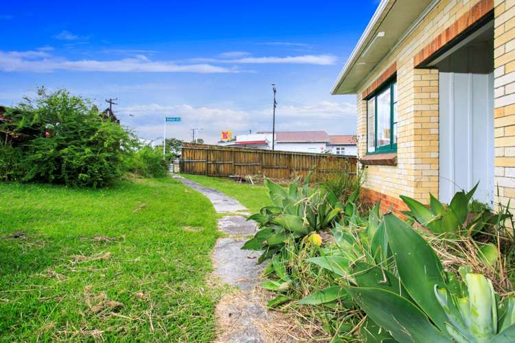 39 Philomel Crescent Bayswater_28