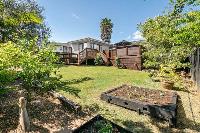 54 La Trobe Street Pakuranga Heights_1