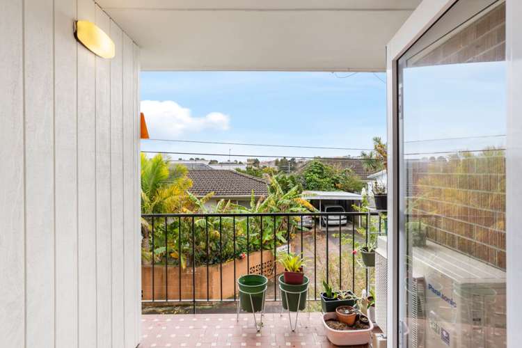 16/83 Lake Road Devonport_8