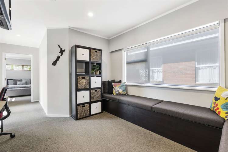 8 Quibray Place Botany Downs_15