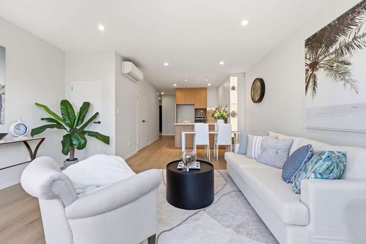 8/157 Bremner Road_2