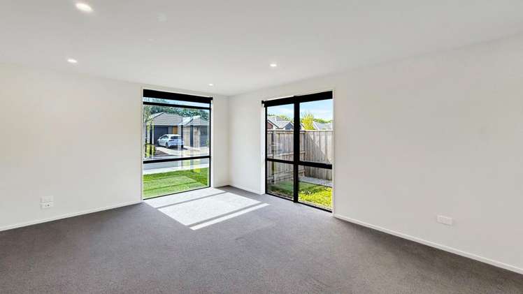 13 Quinn Cr Woodend_7