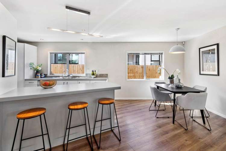 280a East Coast Road Forrest Hill_5