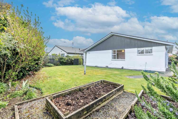 494 Queens Drive Rosedale_11