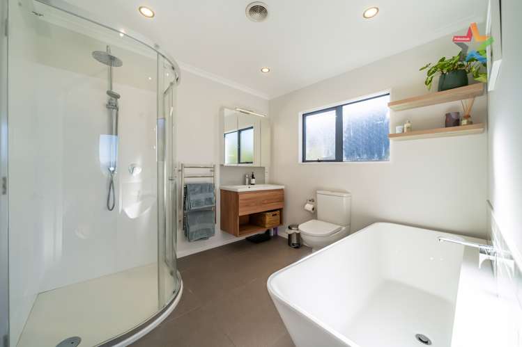 87 Cypress Drive Maungaraki_18