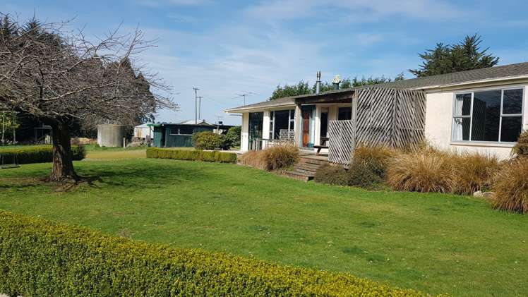 97 Tongue Road Balclutha_12